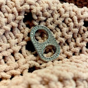 🤍 ‘Tin’ zirconia pendant